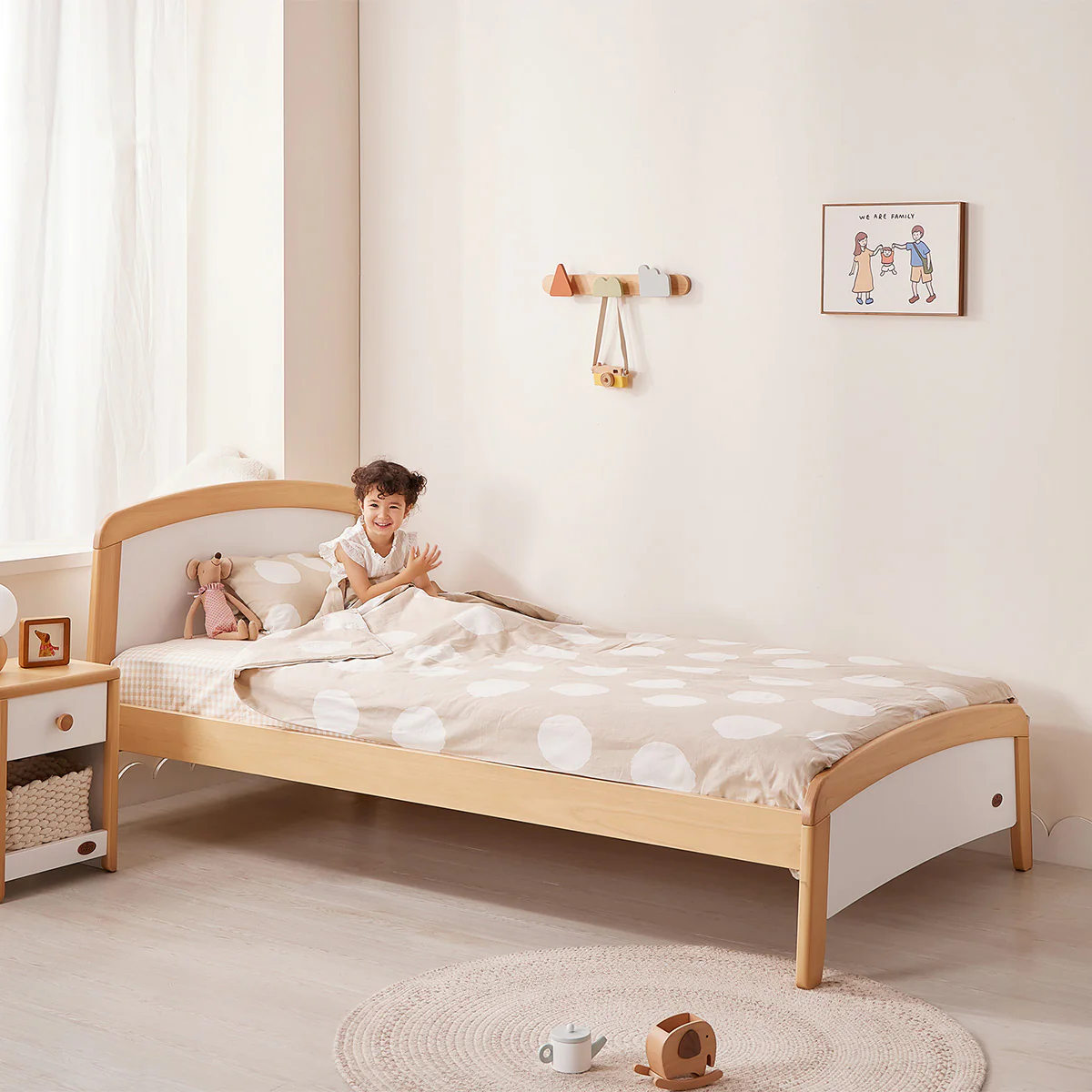 Bronte King Single Bed - Image 3
