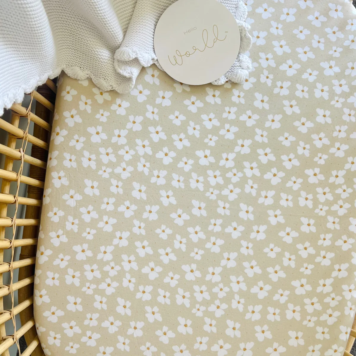 Cuddle Bug Cot Fitted Sheet - Lottie - Image 4