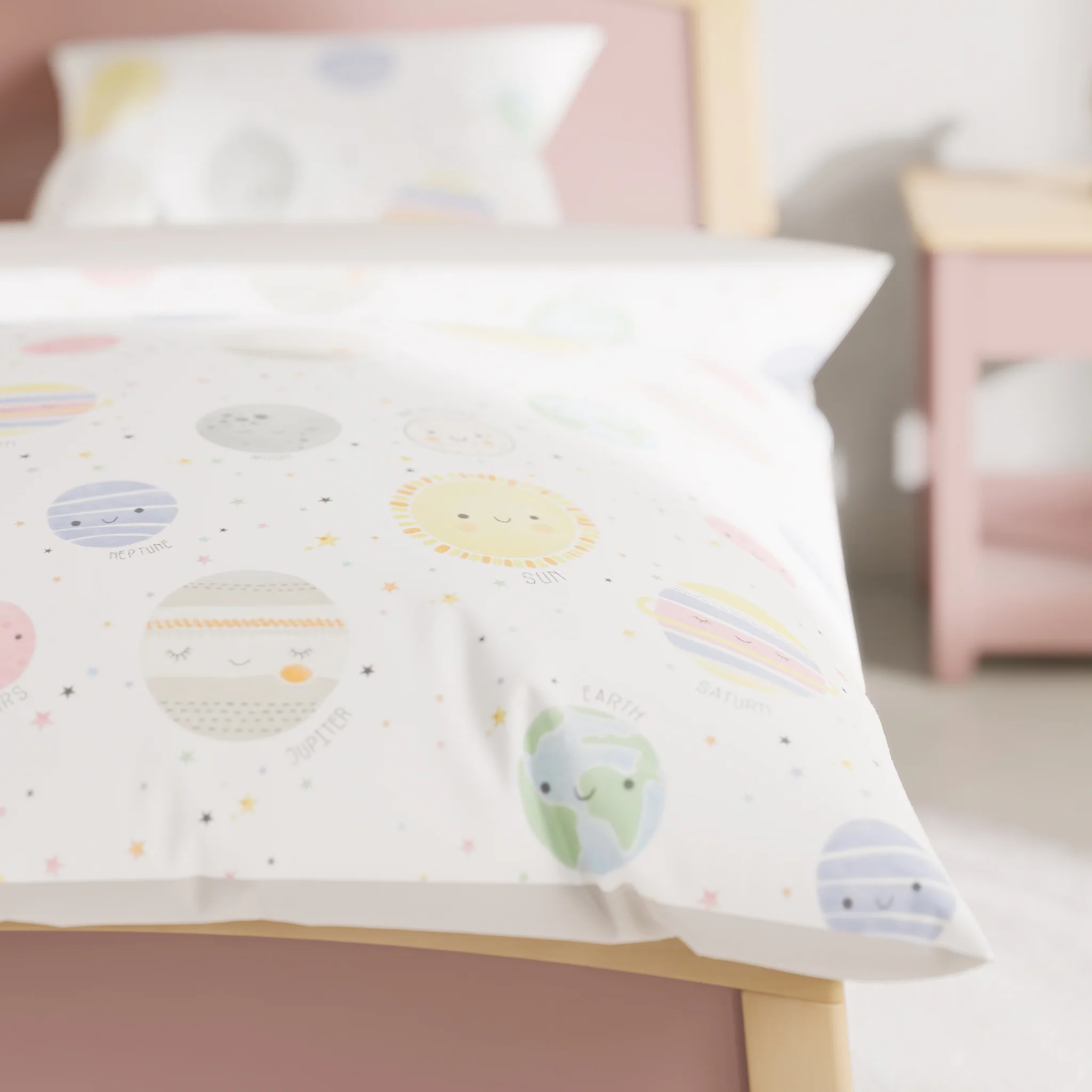 Happy Planet Single Quilt Cover Set - Image 4