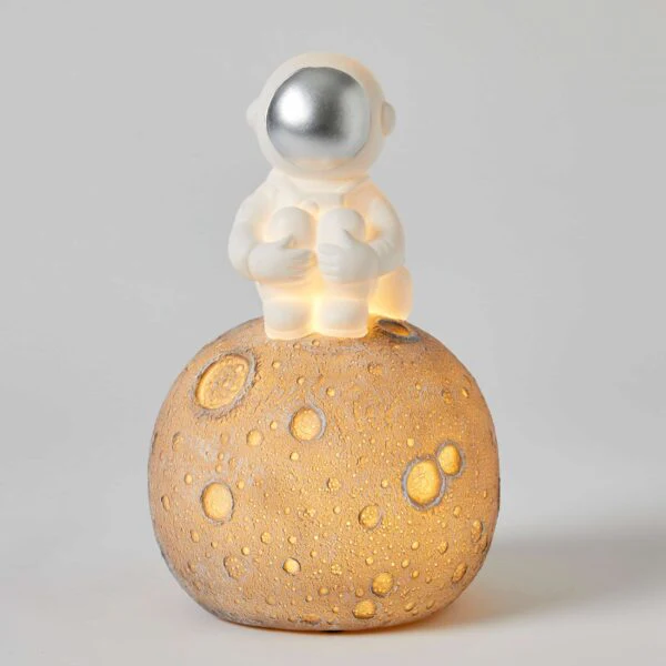 Pilbeam Astronaut Sculptured Light - Image 2