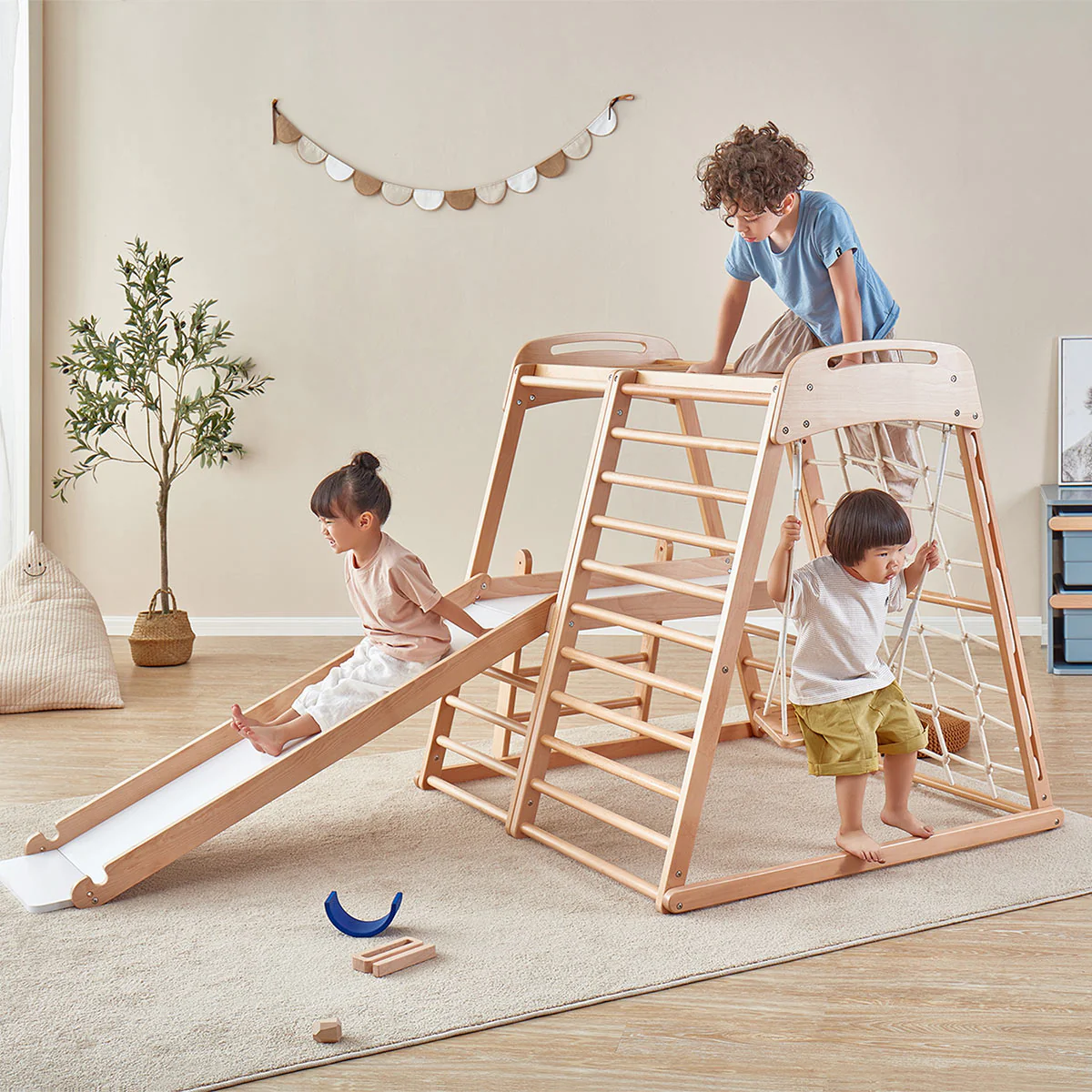 Thetis Activity Mini Gym (Extended)