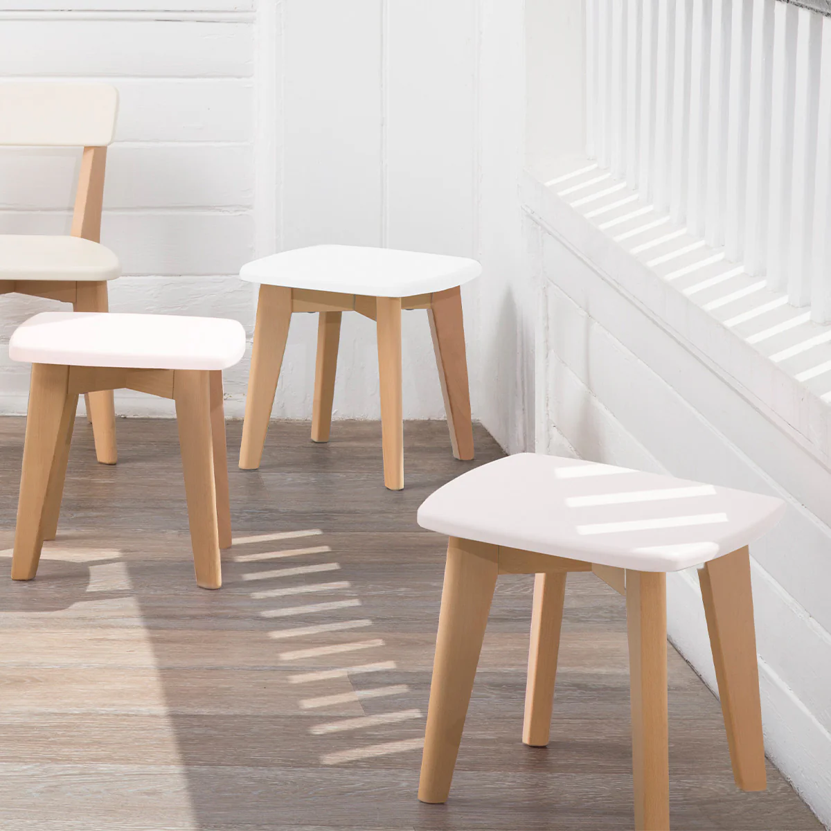 Thetis Stool (Clearance)