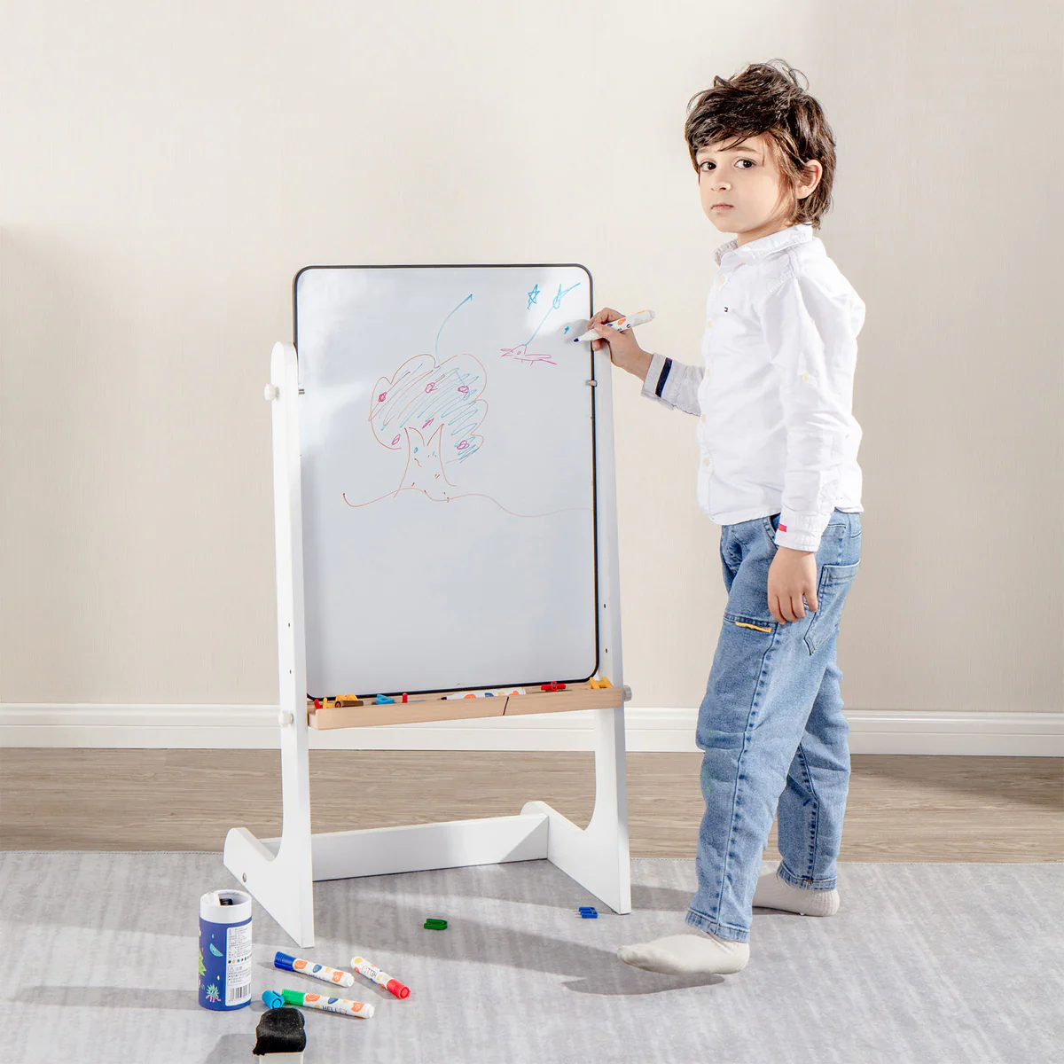 Tidy Magnetic Drawing Board - Image 3