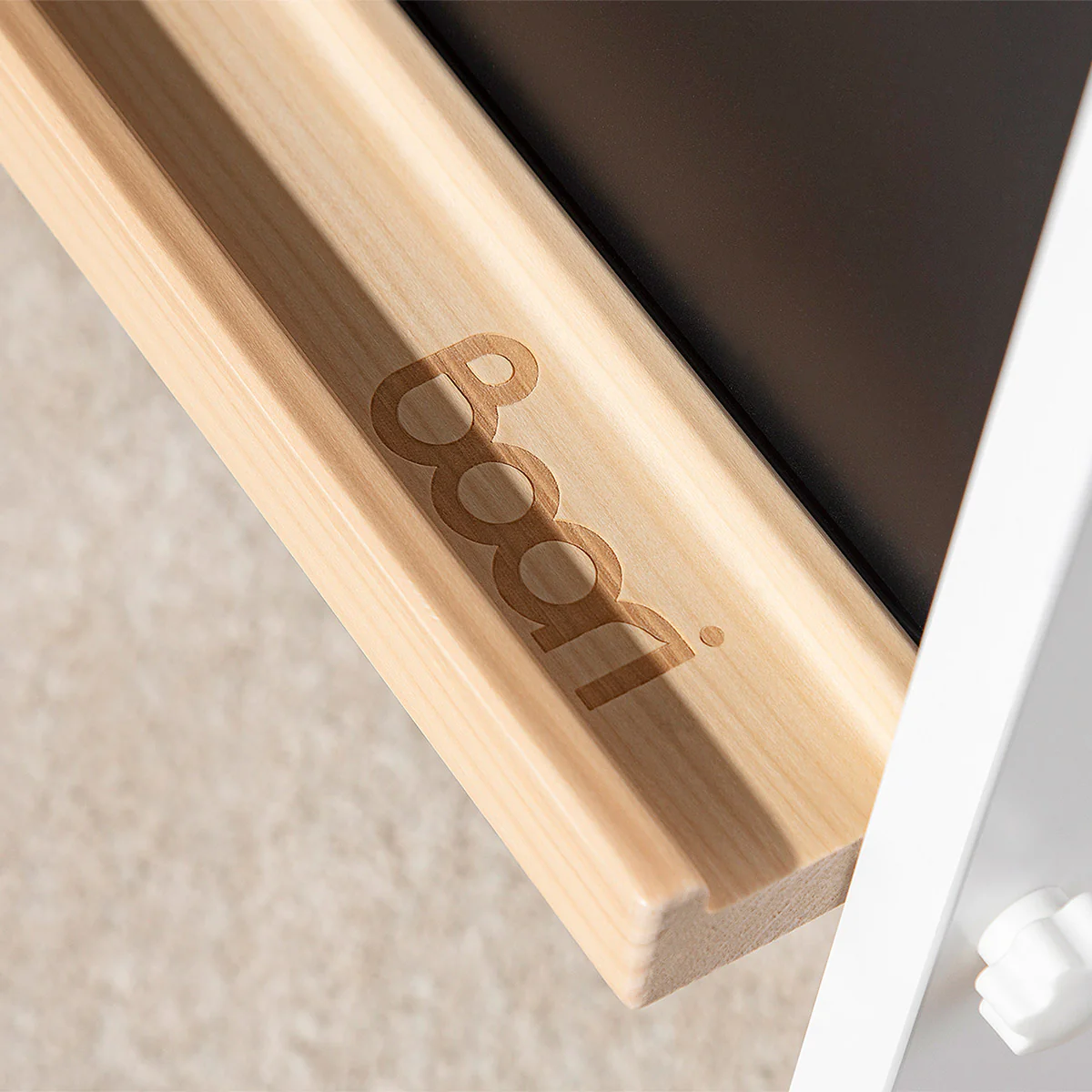 Tidy Magnetic Drawing Board - Image 7