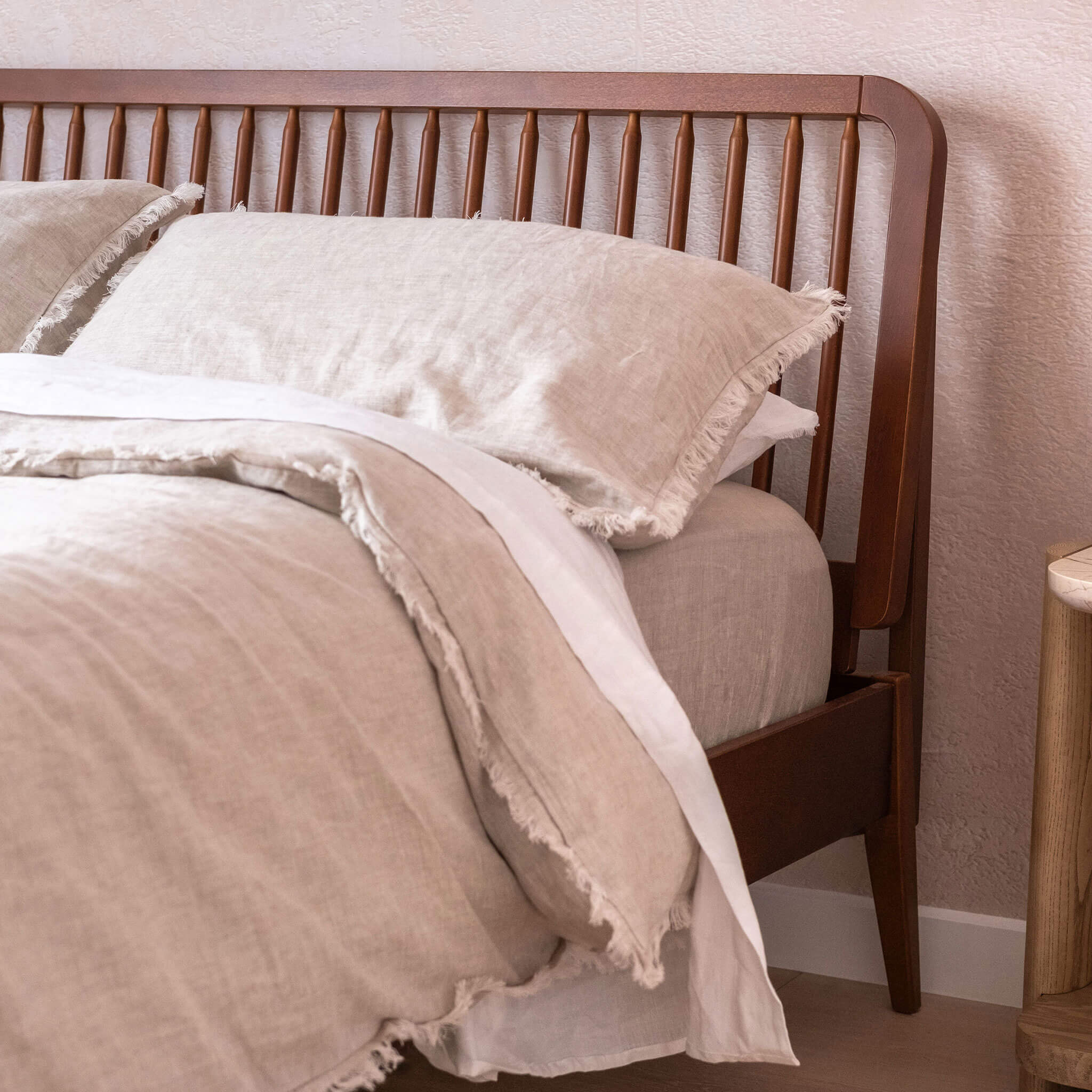 Woodland Queen Bed - Image 16